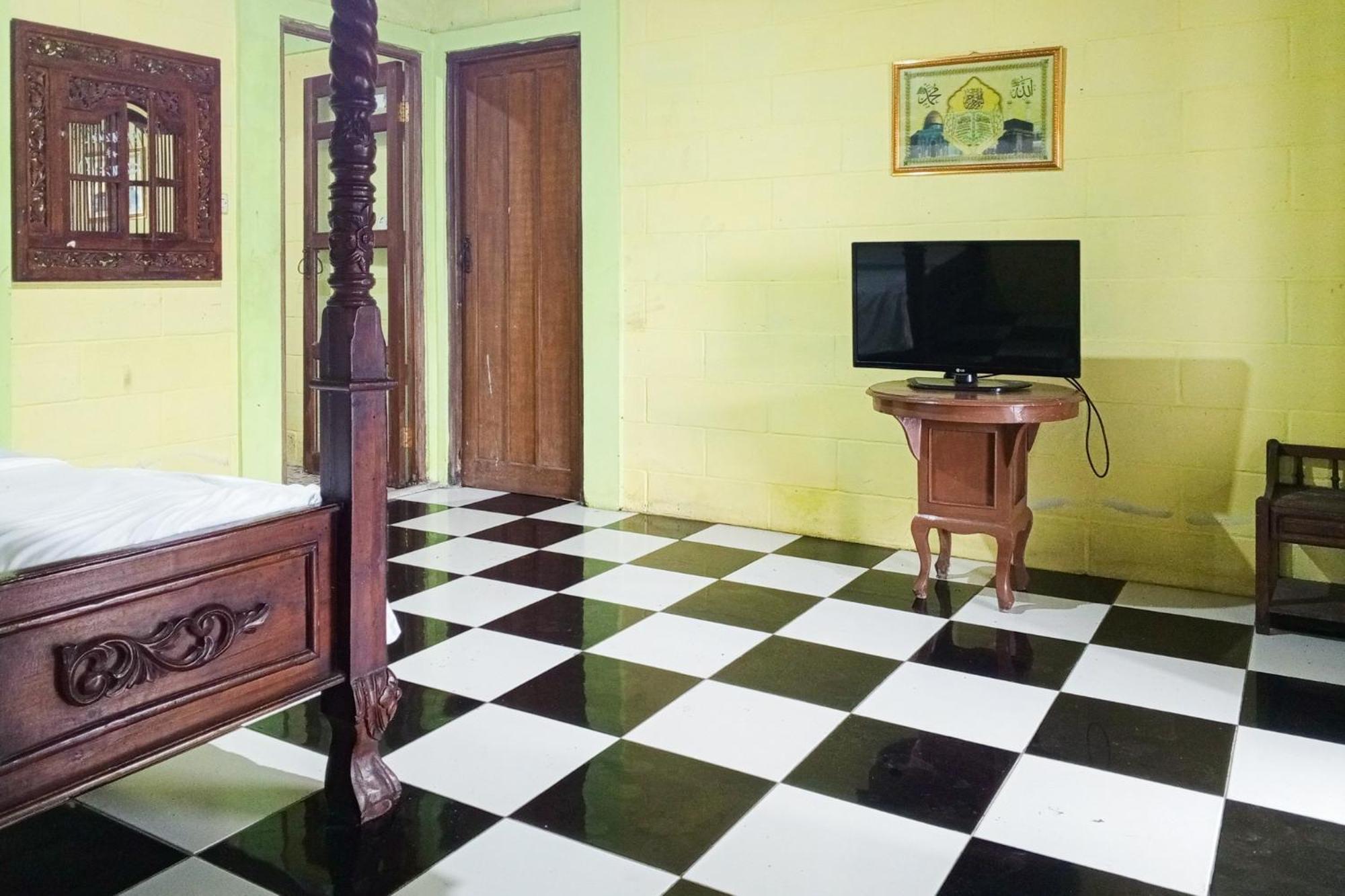 Villa Kampus Near Taman Safari Cisarua Puncak Redpartner Bogor Exterior foto