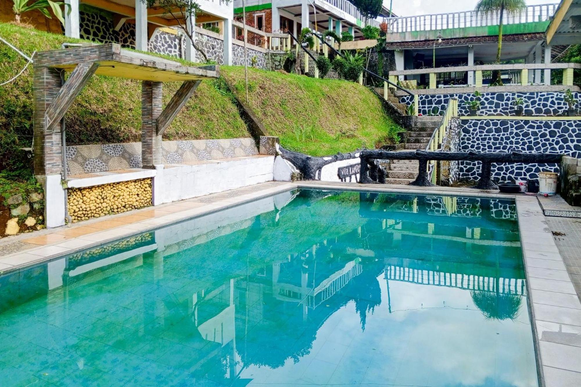 Villa Kampus Near Taman Safari Cisarua Puncak Redpartner Bogor Exterior foto